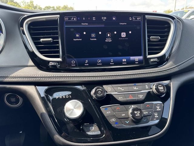 2027 Chrysler Pacifica PACIFICA SELECT AWD