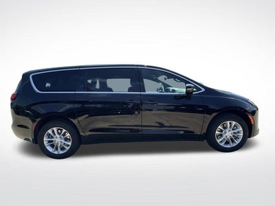 2027 Chrysler Pacifica PACIFICA SELECT AWD