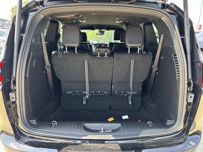 2027 Chrysler Pacifica PACIFICA SELECT AWD