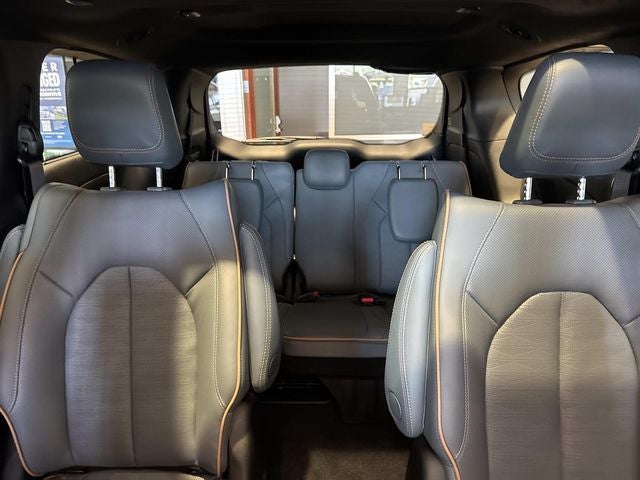 2027 Chrysler Pacifica Pinnacle