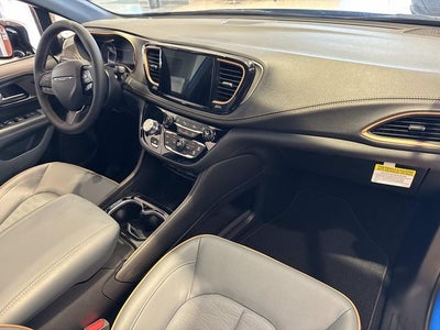 2027 Chrysler Pacifica Pinnacle