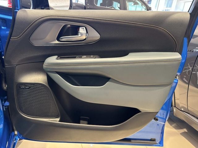 2027 Chrysler Pacifica Pinnacle
