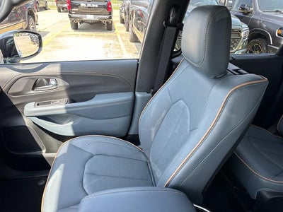 2027 Chrysler Pacifica PACIFICA PINNACLE AWD