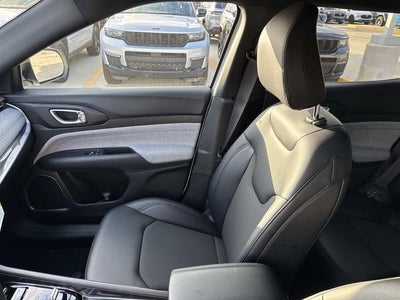 2026 Jeep Compass COMPASS LATITUDE 4X4