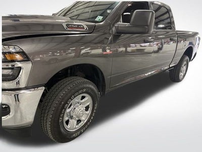 2026 RAM 2500 Tradesman Crew Cab 4x4 6'4' Box