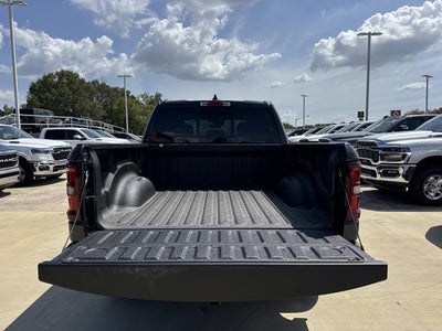 2026 RAM 1500 RAM 1500 EXPRESS CREW CAB 4X2 5'7' BOX