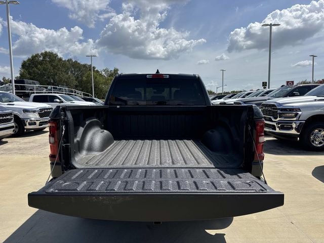2026 RAM 1500 RAM 1500 EXPRESS CREW CAB 4X2 5'7' BOX