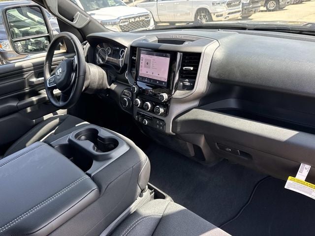 2026 RAM 1500 RAM 1500 EXPRESS CREW CAB 4X2 5'7' BOX