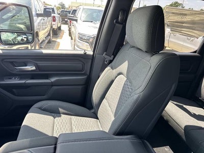 2026 RAM 1500 RAM 1500 EXPRESS CREW CAB 4X2 5'7' BOX