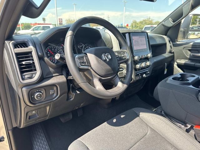 2026 RAM Ram 1500 RAM 1500 EXPRESS CREW CAB 4X2 5'7' BOX