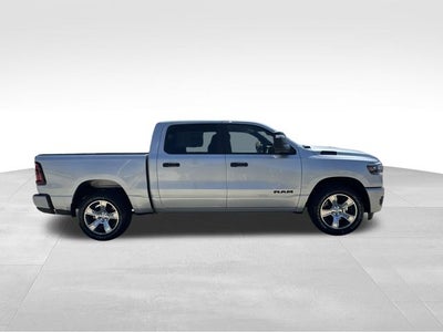 2026 RAM Ram 1500 RAM 1500 EXPRESS CREW CAB 4X2 5'7' BOX