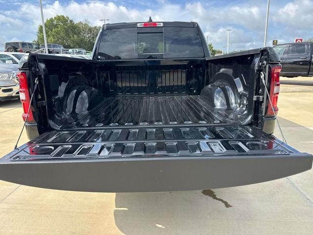 2026 RAM Ram 1500 RAM 1500 EXPRESS CREW CAB 4X2 5'7' BOX