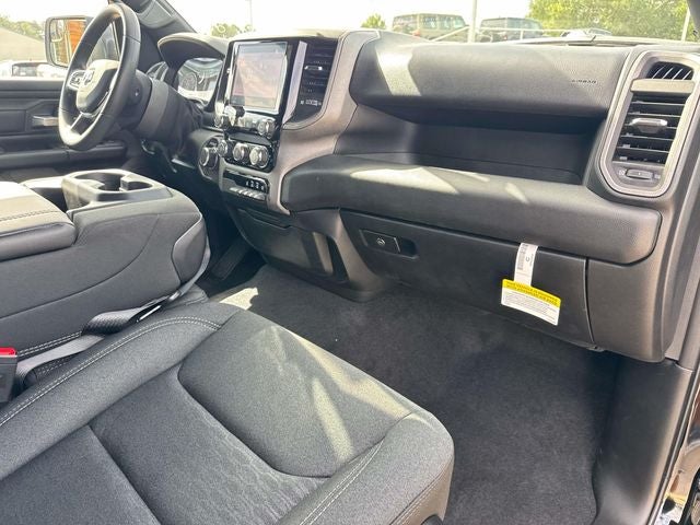 2026 RAM Ram 1500 RAM 1500 EXPRESS CREW CAB 4X2 5'7' BOX