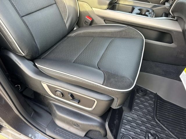 2026 RAM Ram 1500 RAM 1500 LARAMIE CREW CAB 4X2 5'7' BOX