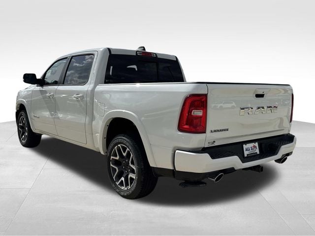 2026 RAM Ram 1500 RAM 1500 LARAMIE CREW CAB 4X2 5'7' BOX