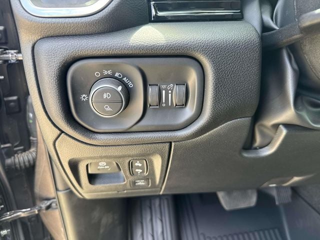 2026 RAM Ram 1500 RAM 1500 LARAMIE CREW CAB 4X2 5'7' BOX