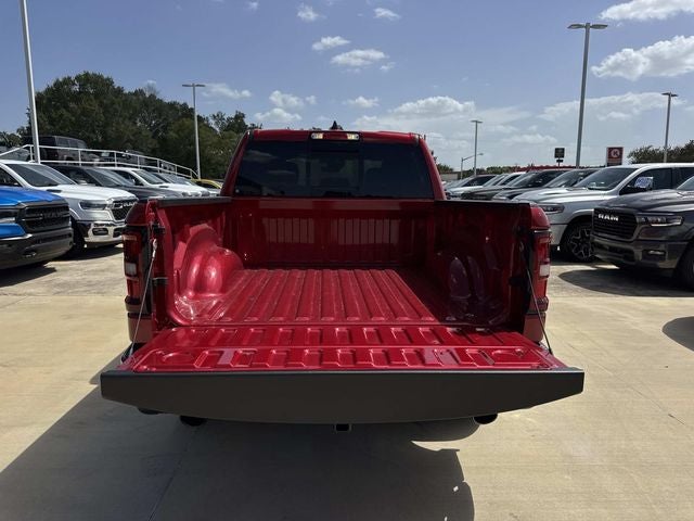 2026 RAM 1500 RAM 1500 EXPRESS CREW CAB 4X4 5'7' BOX