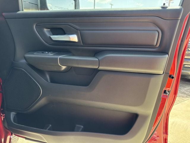 2026 RAM 1500 RAM 1500 EXPRESS CREW CAB 4X4 5'7' BOX