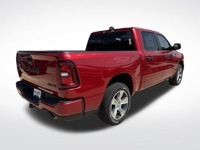 2026 RAM 1500 RAM 1500 EXPRESS CREW CAB 4X4 5'7' BOX