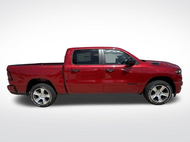 2026 RAM 1500 RAM 1500 EXPRESS CREW CAB 4X4 5'7' BOX