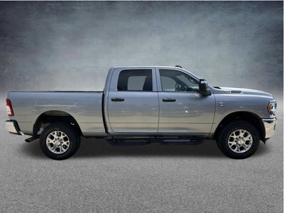 2024 RAM 2500 Tradesman Crew Cab 4x4 6'4' Box