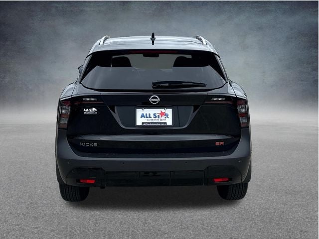 2025 Nissan Kicks SR FWD