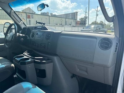 2017 Ford E-350SD Base Cutaway