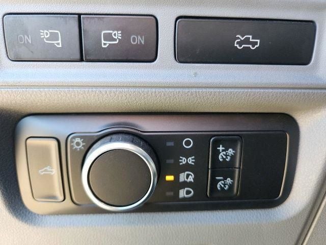 2023 Ford F-150 Lightning XLT