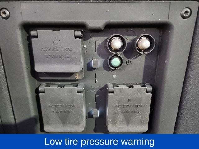 2023 Ford F-150 Lightning Lariat