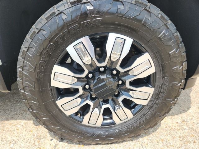2024 GMC Sierra 2500HD Denali
