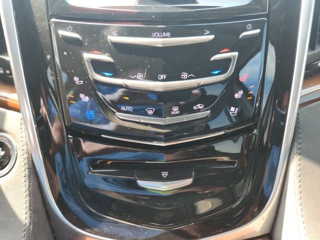 2019 Cadillac Escalade Luxury