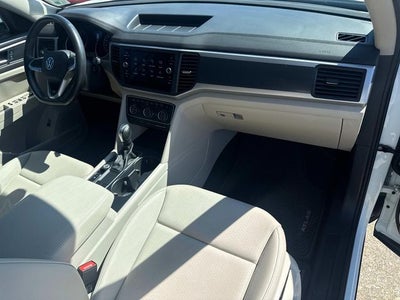 2021 Volkswagen Atlas 3.6L V6 SE w/Technology R-Line