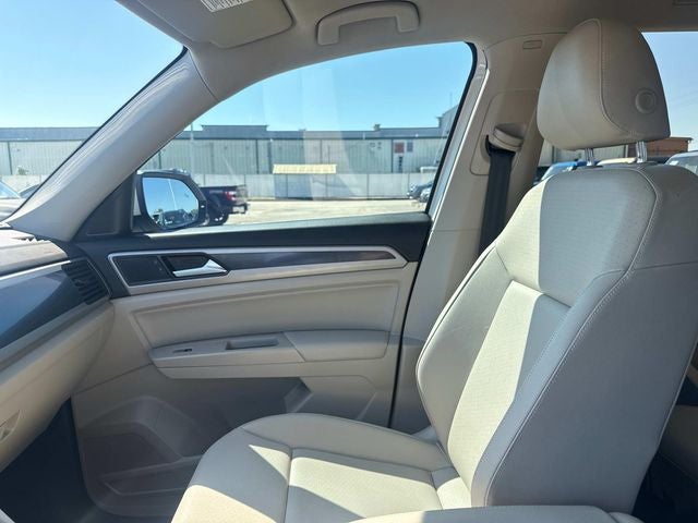 2021 Volkswagen Atlas 3.6L V6 SE w/Technology R-Line
