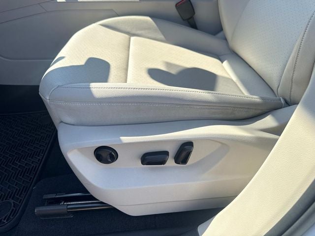 2021 Volkswagen Atlas 3.6L V6 SE w/Technology R-Line