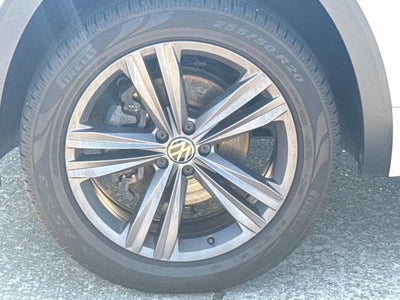 2021 Volkswagen Atlas 3.6L V6 SE w/Technology R-Line