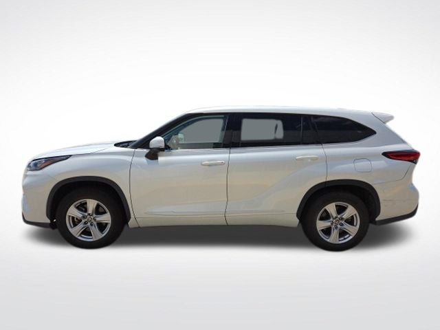 2020 Toyota Highlander LE