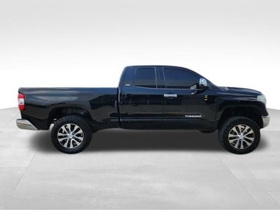 2017 Toyota Tundra SR5