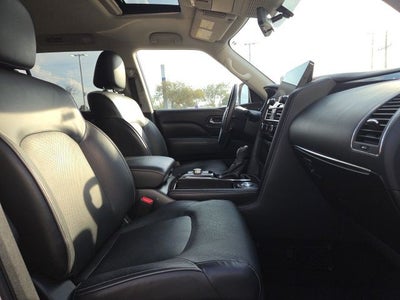 2023 INFINITI QX80 LUXE