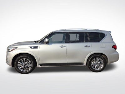 2023 INFINITI QX80 LUXE