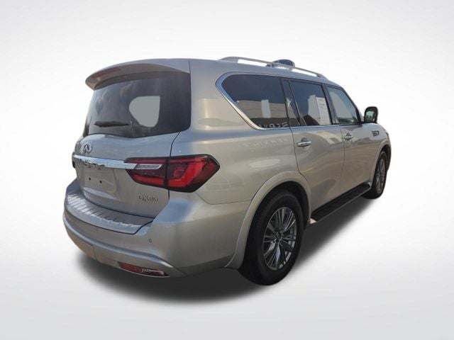 2023 INFINITI QX80 LUXE
