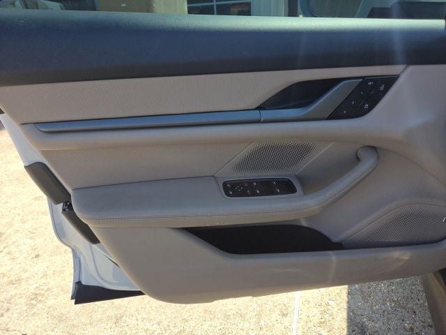 2025 Porsche Taycan Base