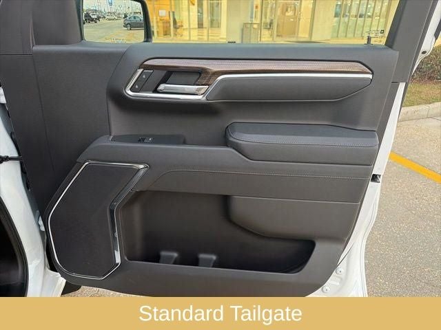 2025 Chevrolet Silverado 1500 LT LT1