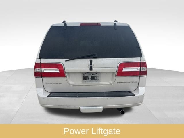 2012 Lincoln Navigator Base