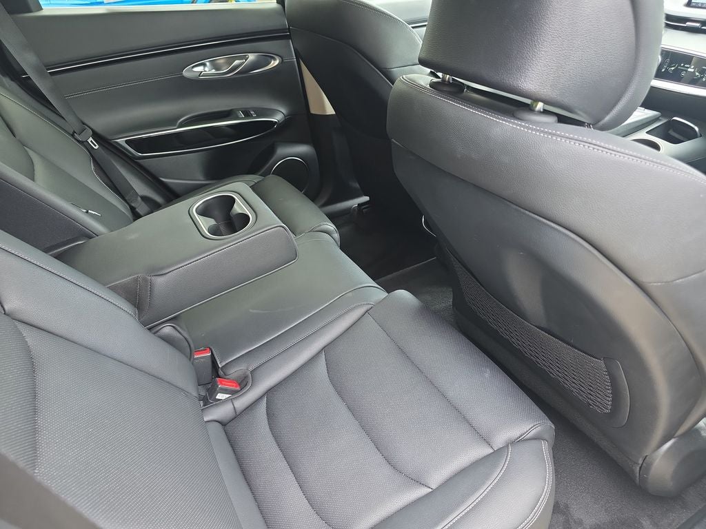 2025 Genesis GV70 2.5T