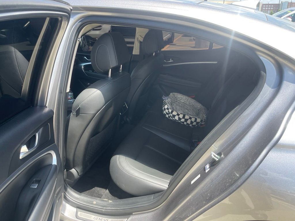 2025 Genesis G70 2.5T