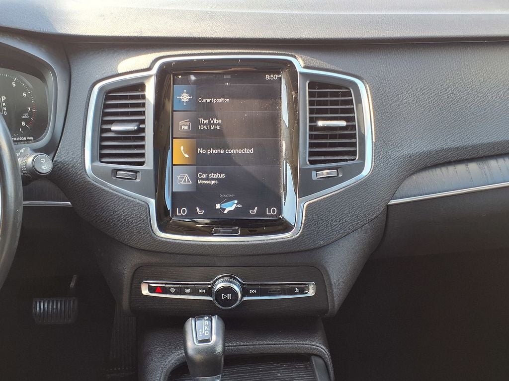 2020 Volvo XC90 T6 Momentum