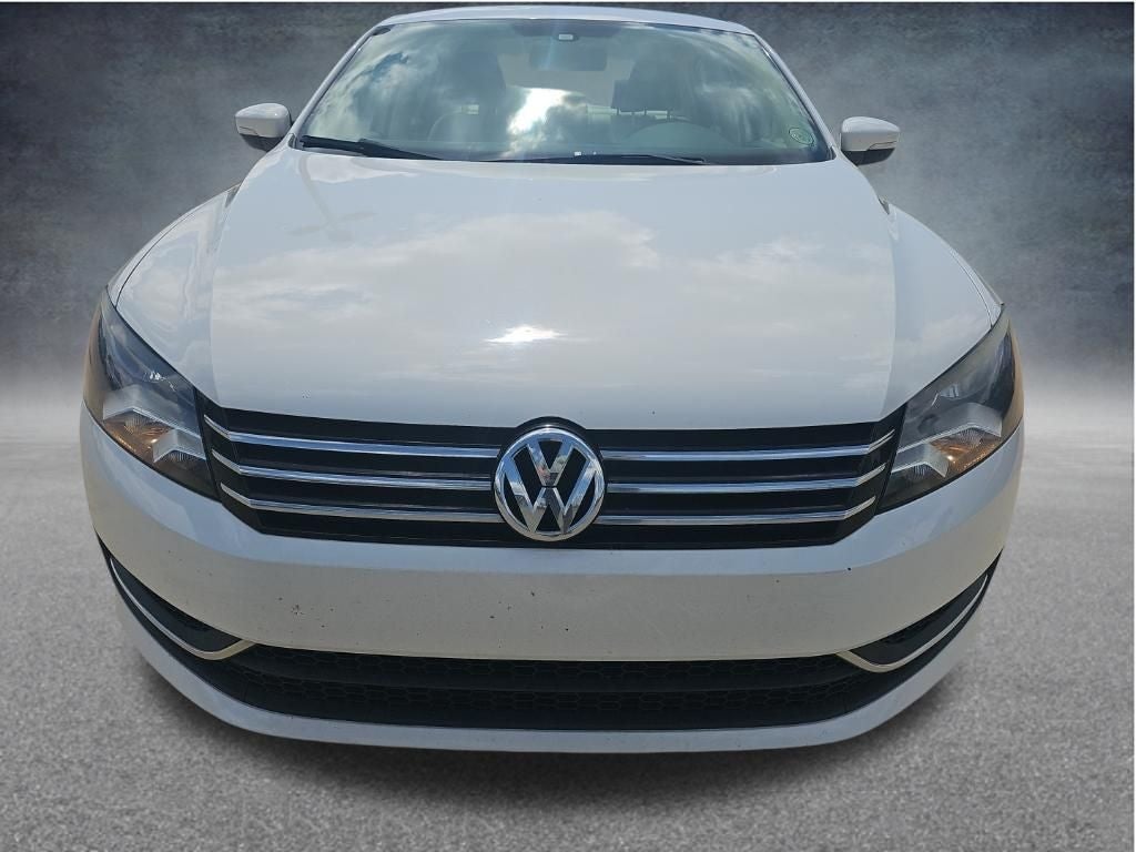 2014 Volkswagen Passat 1.8T SE