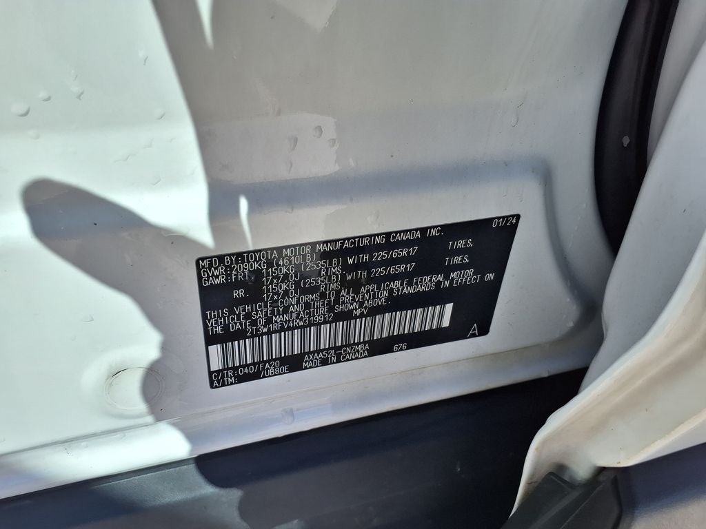 2024 Toyota RAV4 XLE