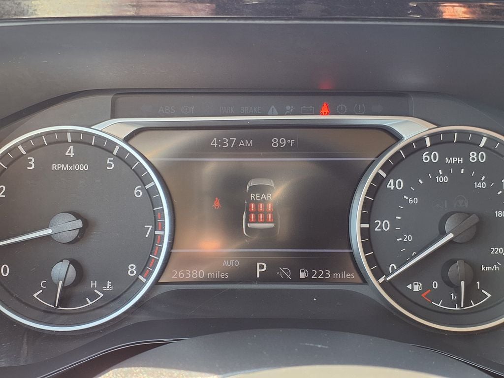 2025 Nissan Pathfinder SV