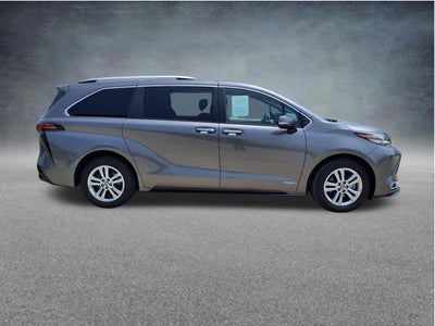 2021 Toyota Sienna Platinum 7 Passenger